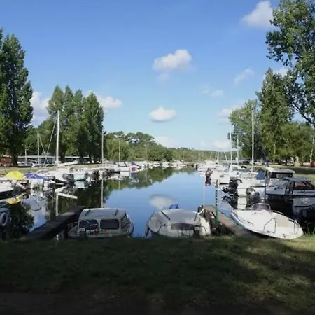 Mobilhome Entre Lac&ocean Et Proche De La Velodyssee Camping *