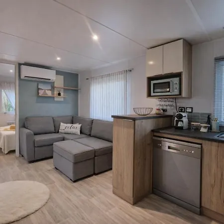 Charmants Mobilhomes Entre Lac&ocean Et Proche De La Velodyssee