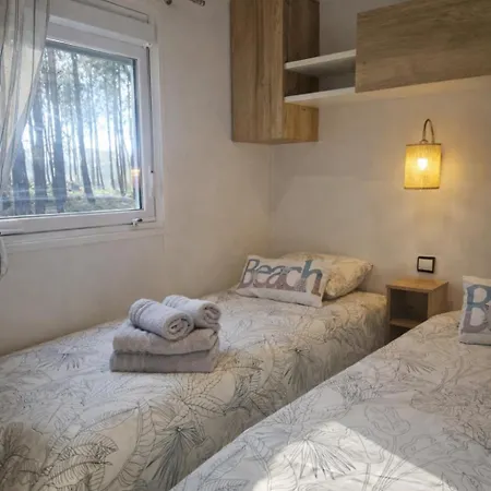 Charmants Mobilhomes Entre Lac&ocean Et Proche De La Velodyssee *